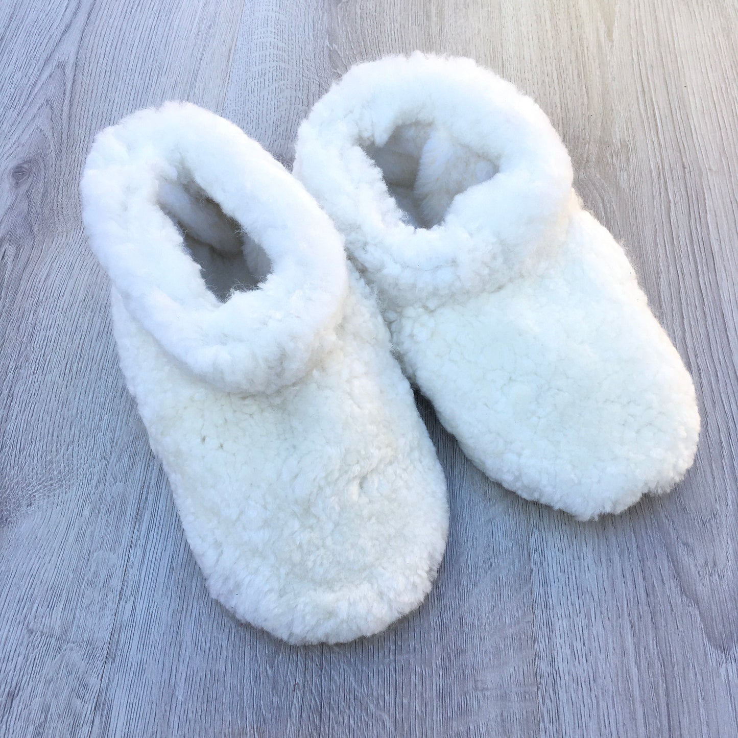 Pantuflas Natural de cordero Forradas con tela de Chiporro